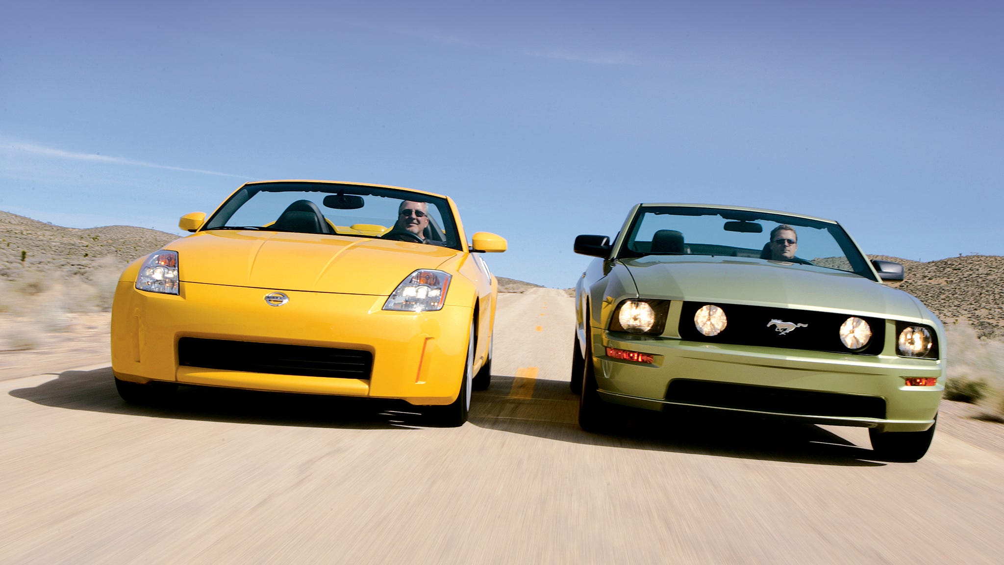 Rumble In the Desert: 2005 350Z Roadster vs. Mustang GT Convertible_695cf973c49f1.jpeg